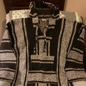 Unisex Artesian pullover